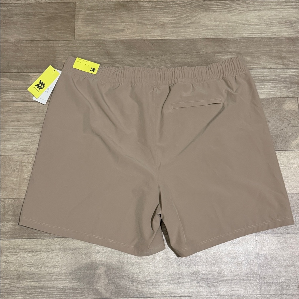 All in Motion Men's Pull On Elastic Waist Hybrid Shorts 6" Inseam Tan Size XL - Picture 8 of 10
